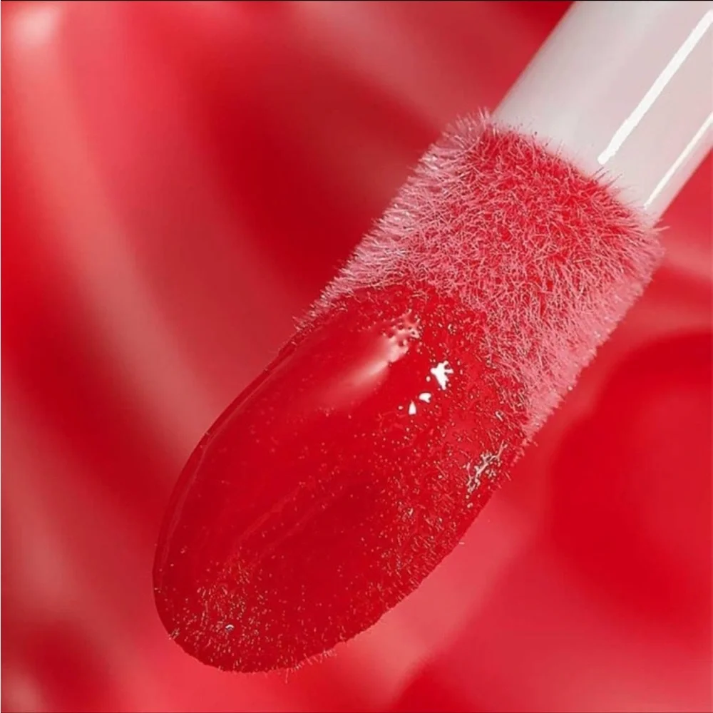 Christine Quinn Villain Pump Plump Lip Gloss Lip-Plumping Red Selling Sunset